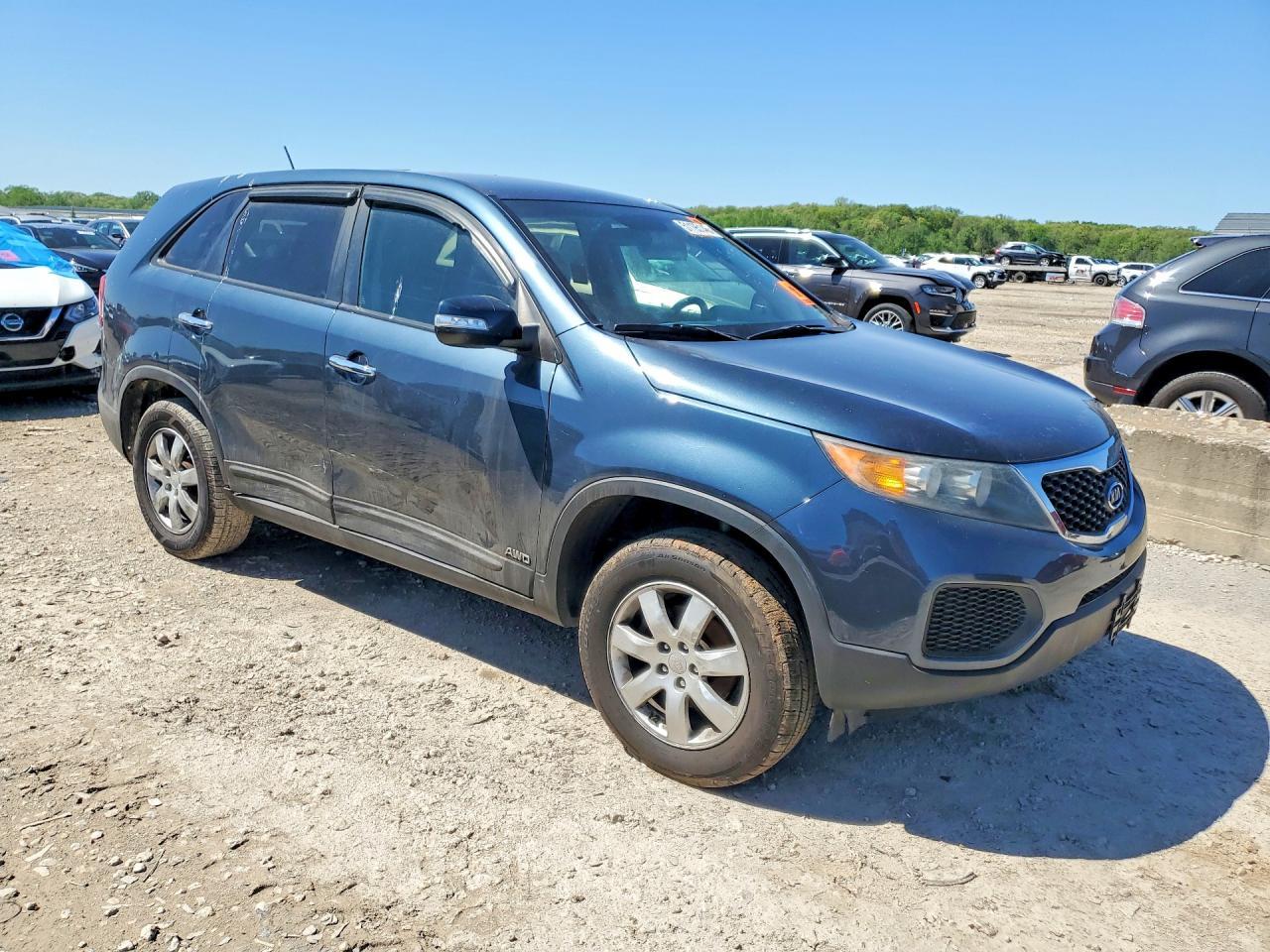 2011 KIA SORENTO