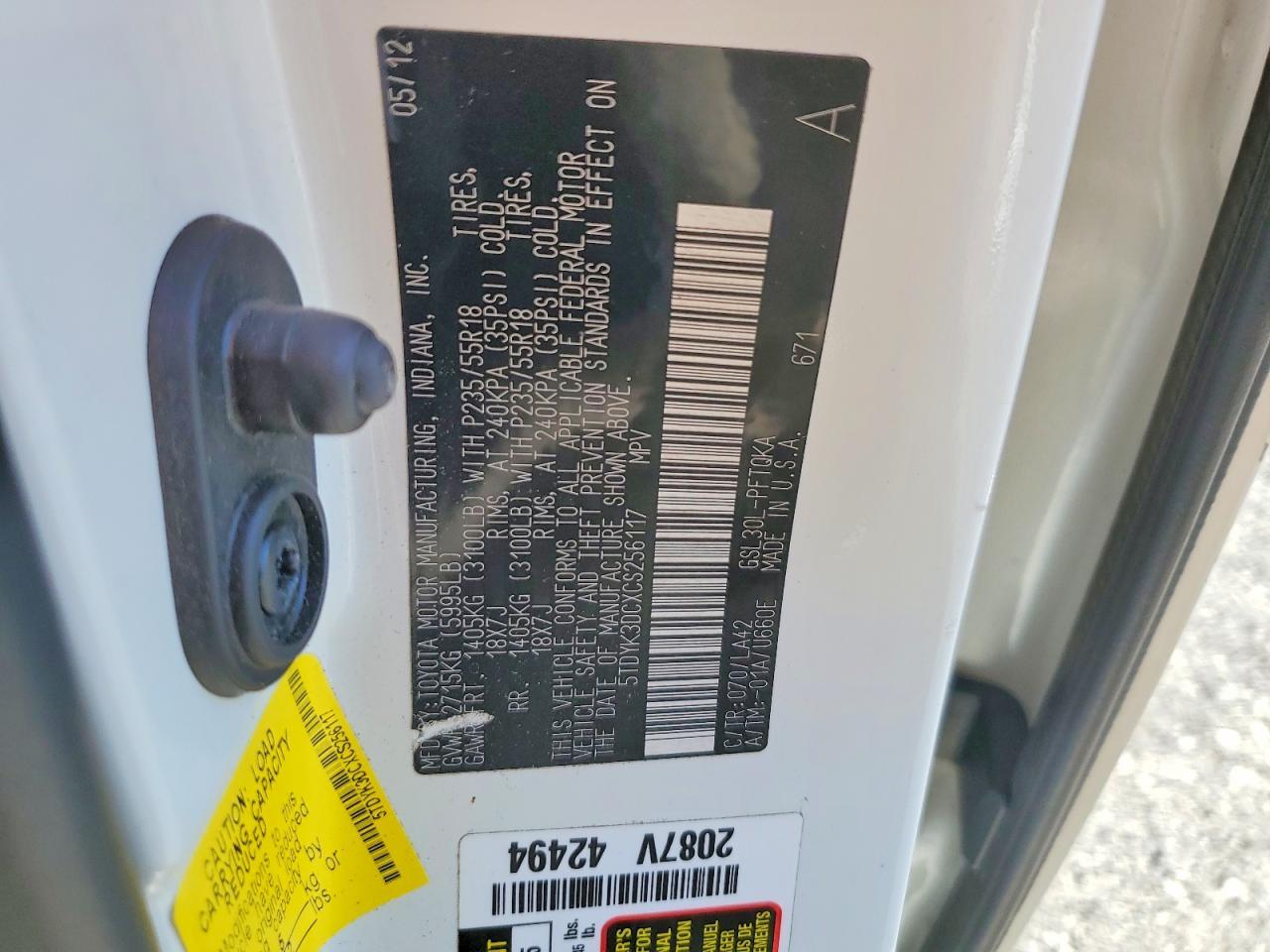 2012 TOYOTA SIENNA