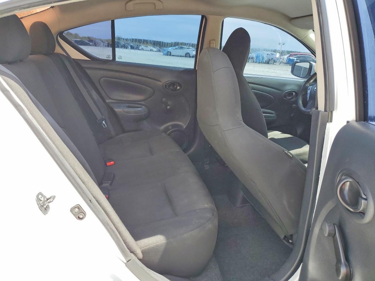 2016 NISSAN VERSA