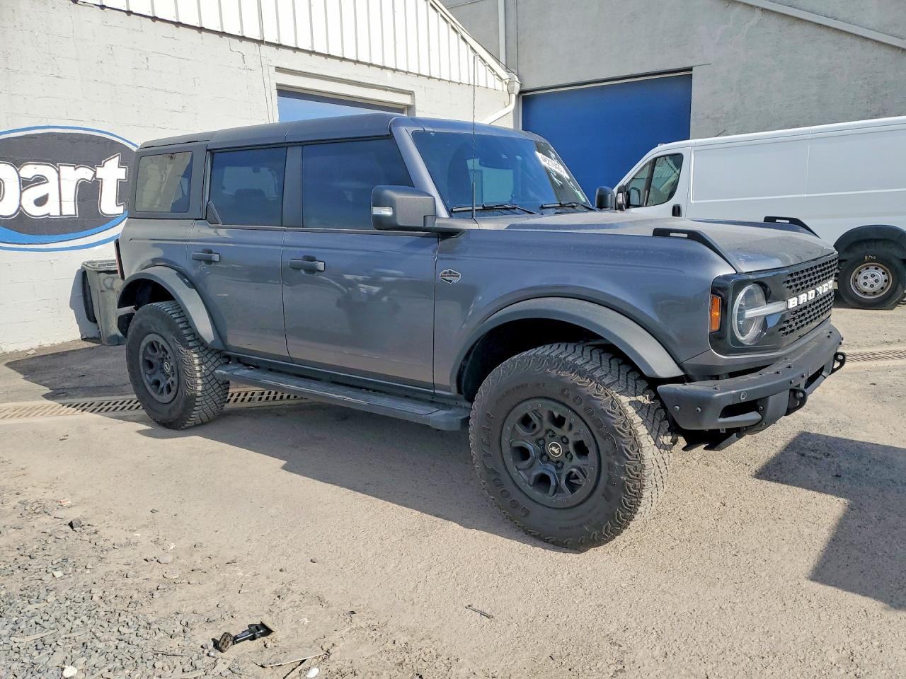 2023 FORD Bronco
