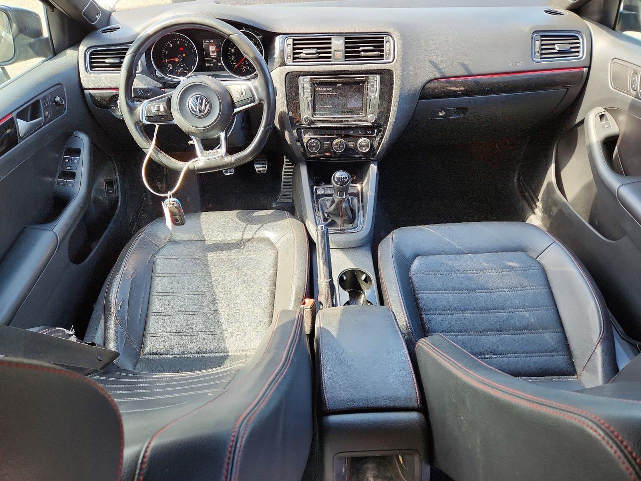 2016 VOLKSWAGEN JETTA