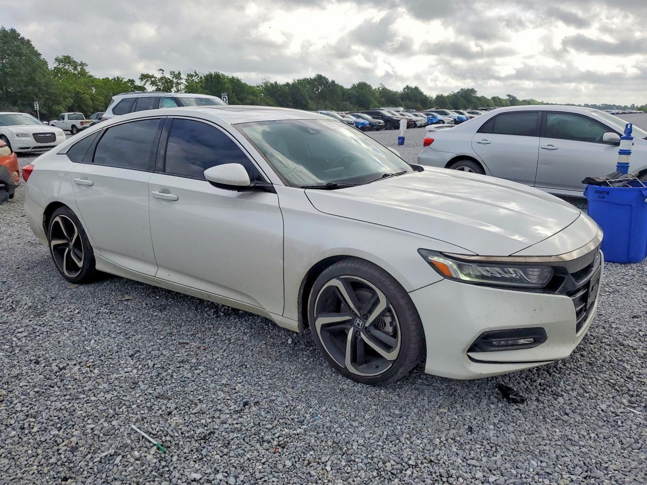 2018 HONDA ACCORD