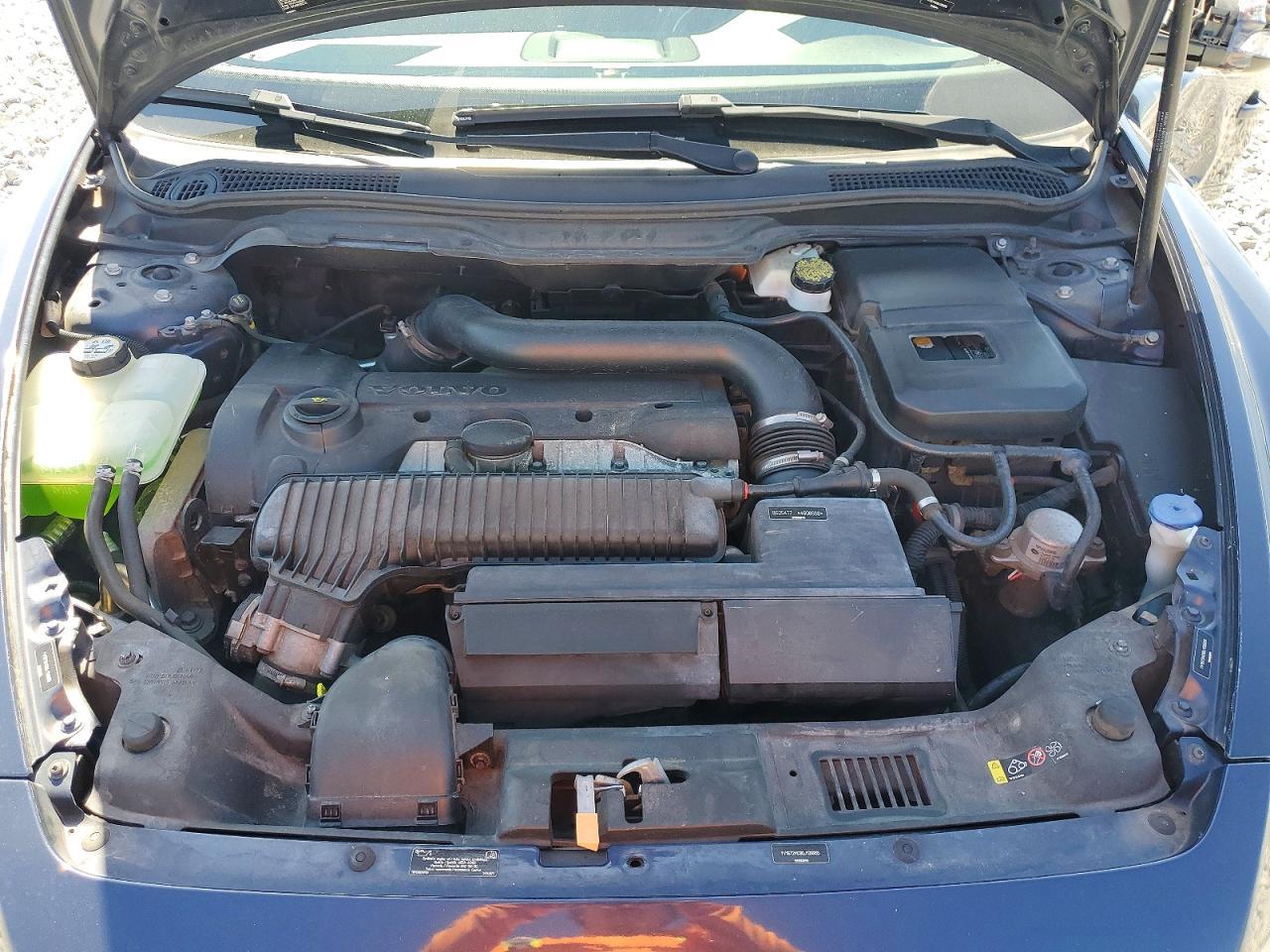 2013 VOLVO C70