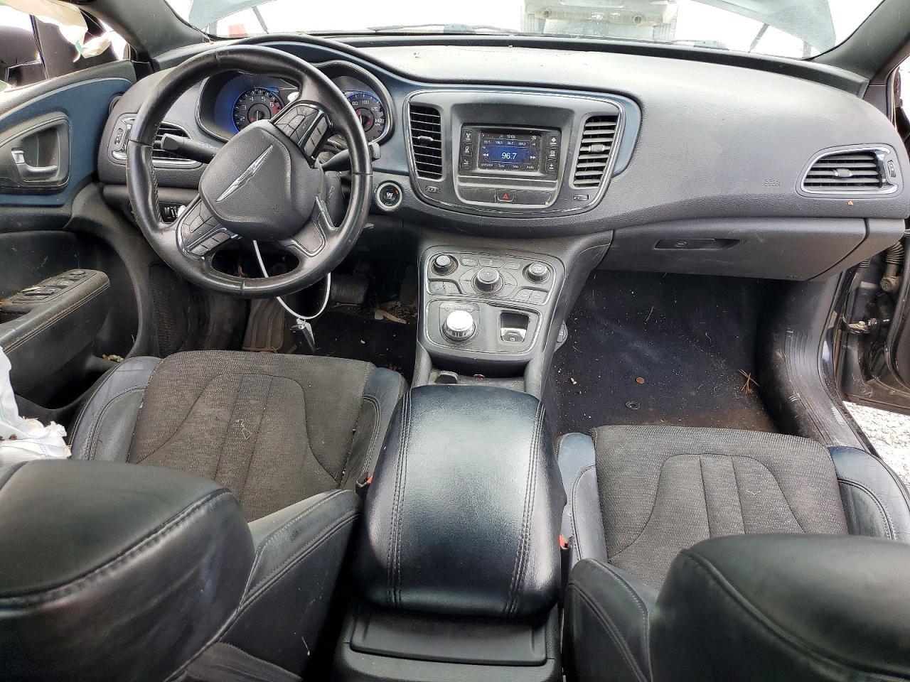 2015 CHRYSLER 200
