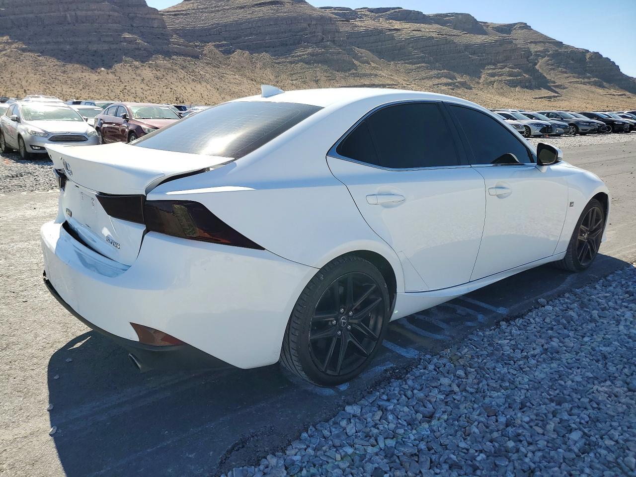 2016 LEXUS IS 200t