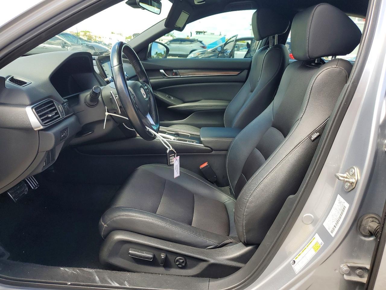 2020 HONDA ACCORD
