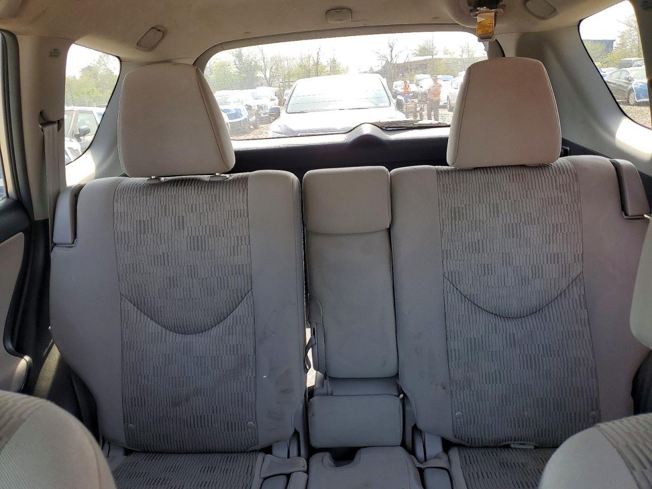 2012 TOYOTA RAV4