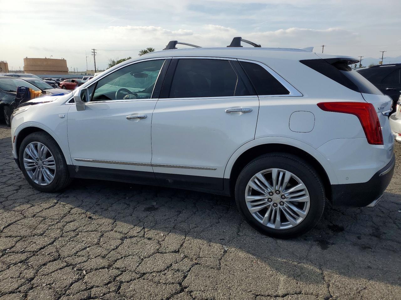 2018 CADILLAC XT5