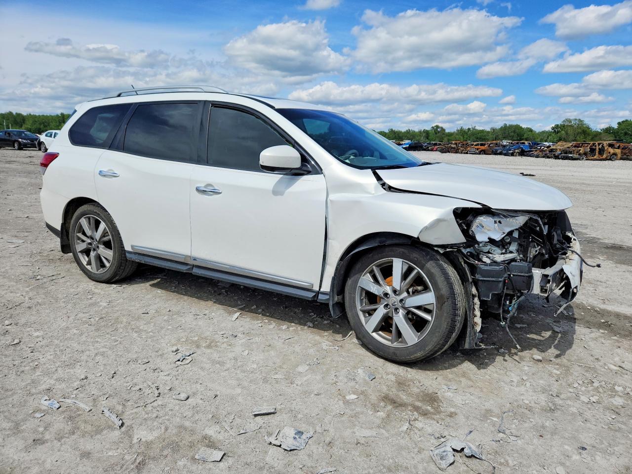 2014 NISSAN PATHFINDER