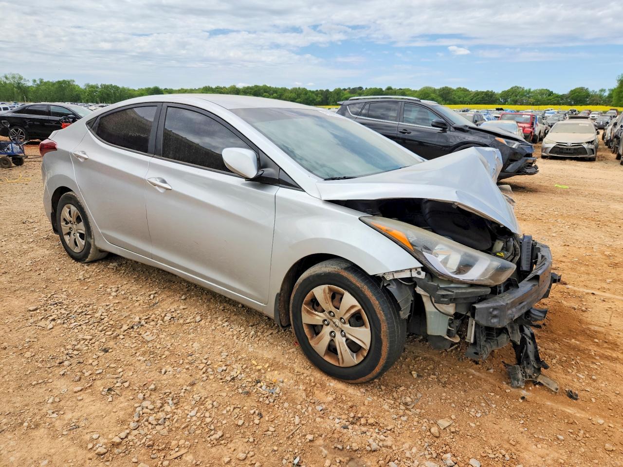 2016 HYUNDAI ELANTRA