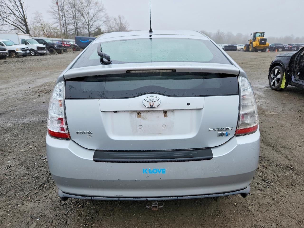 2007 TOYOTA PRIUS V