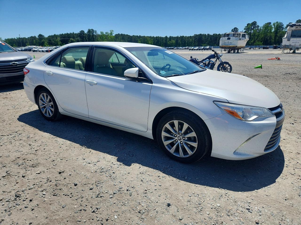 2015 TOYOTA CAMRY