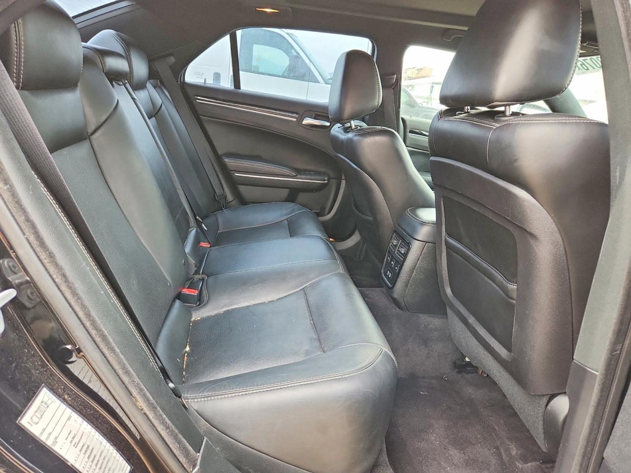 2018 CHRYSLER 300