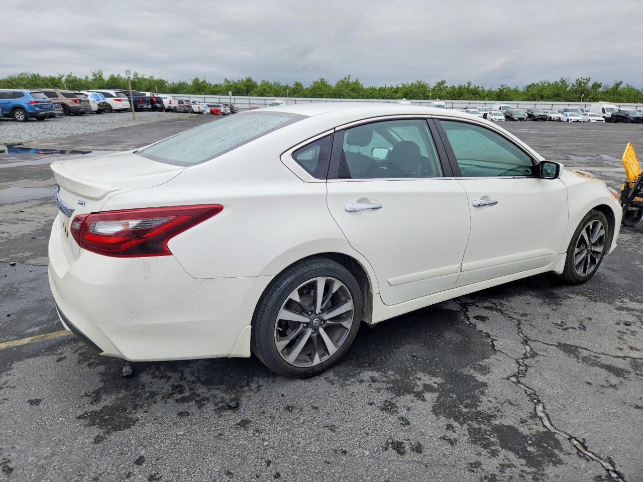 2017 NISSAN ALTIMA