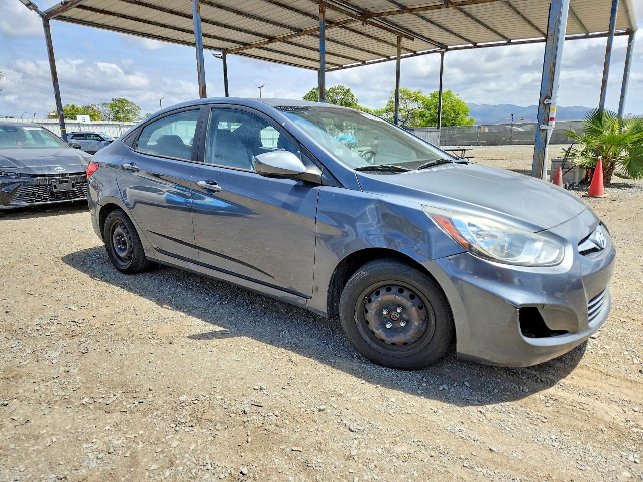 2012 HYUNDAI ACCENT