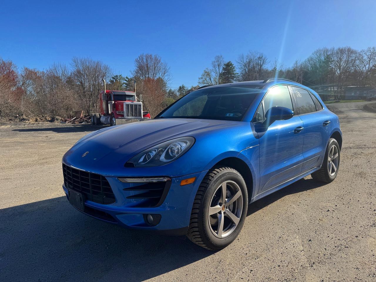 2018 PORSCHE Macan
