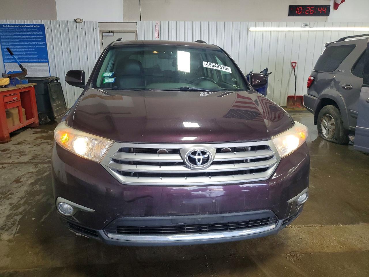 2013 TOYOTA HIGHLANDER