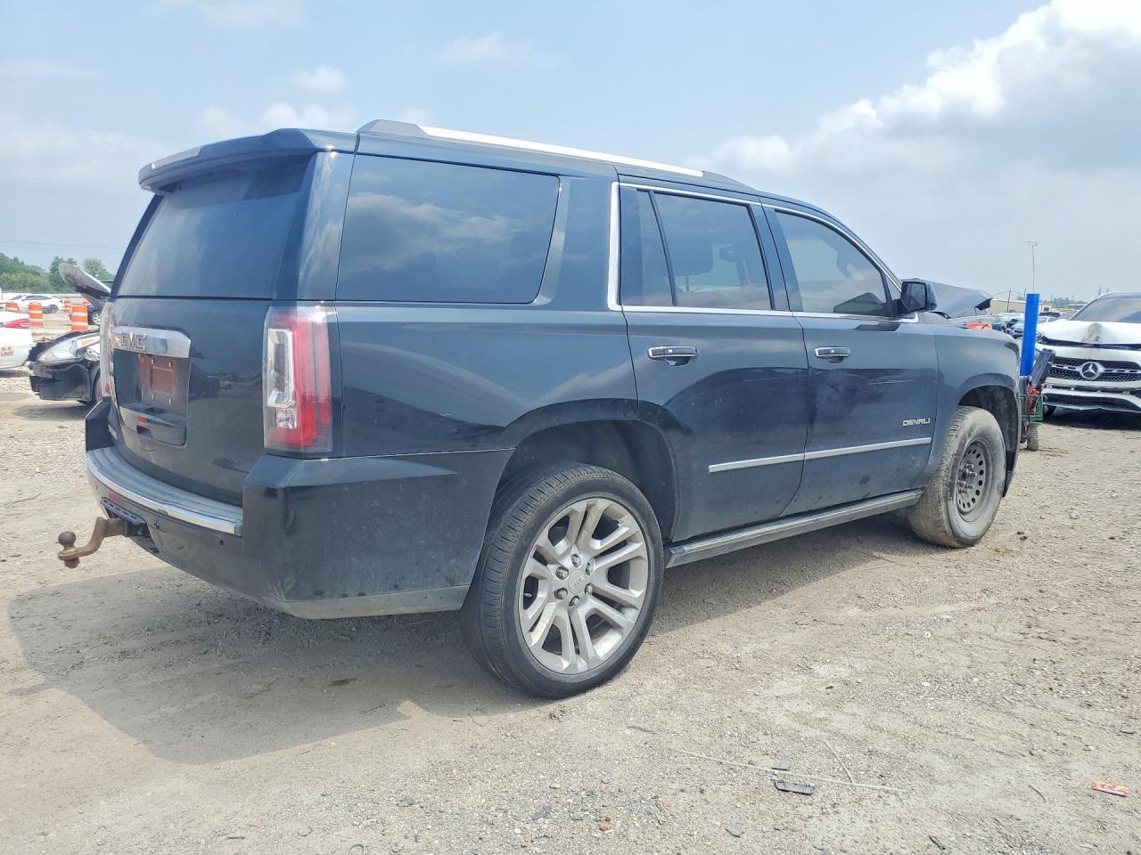 2017 GMC Yukon