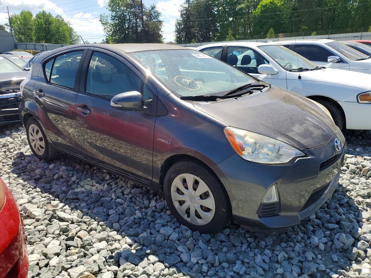 2014 TOYOTA Prius c
