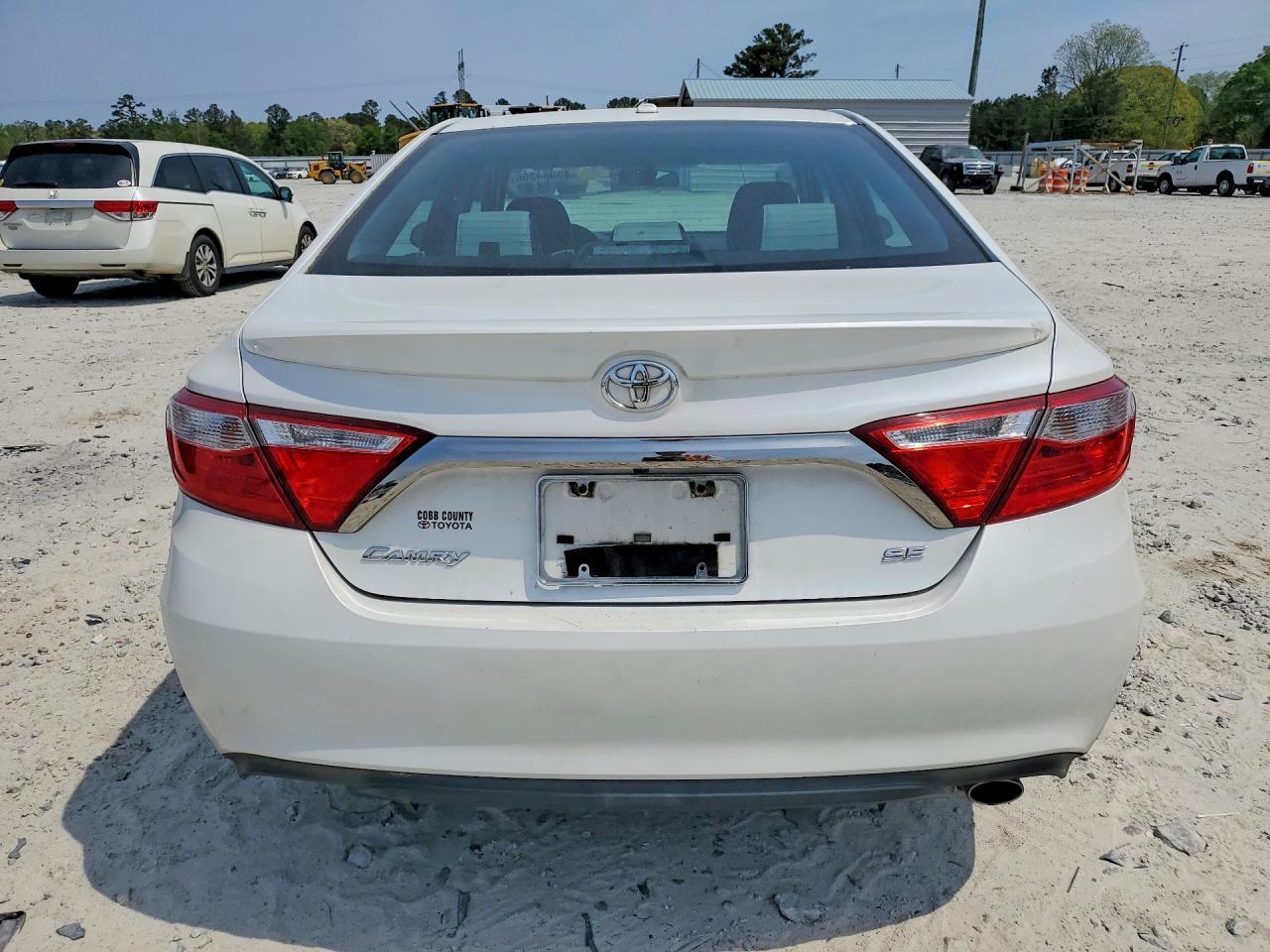 2017 TOYOTA CAMRY