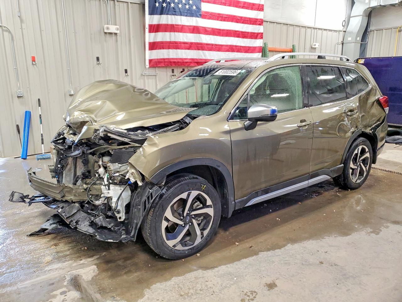 2022 SUBARU FORESTER