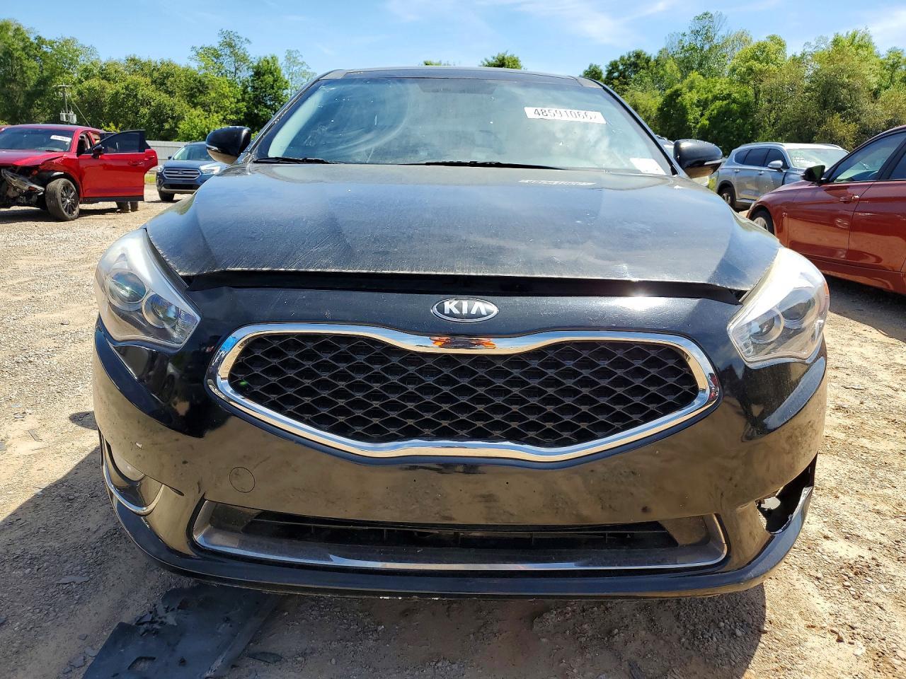2016 KIA Cadenza