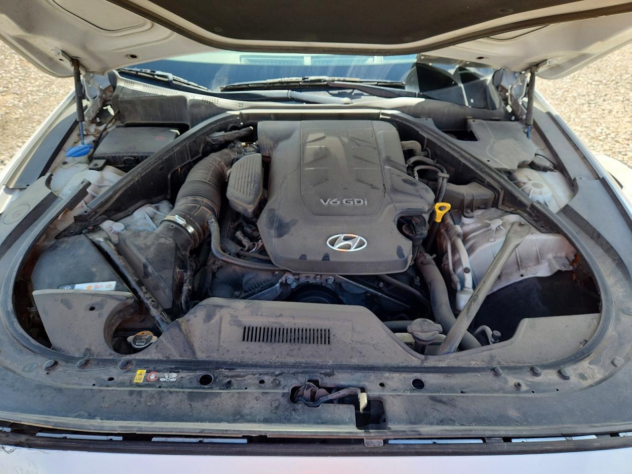 2015 HYUNDAI GENESIS