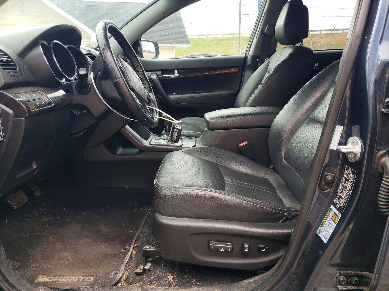 2011 KIA SORENTO