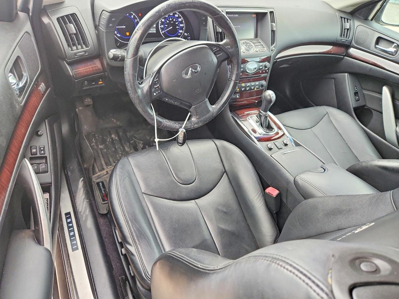 2013 INFINITI G37