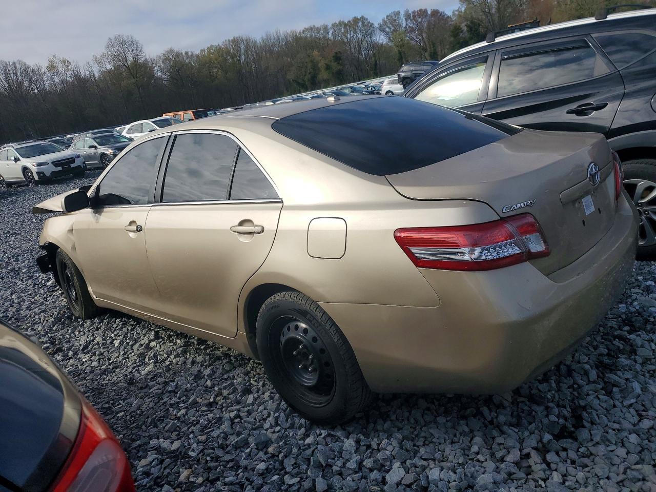 2010 TOYOTA CAMRY