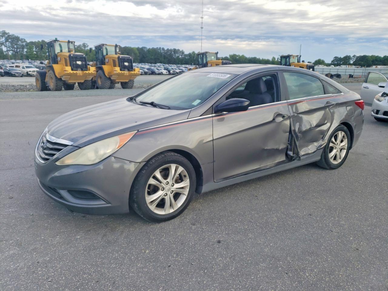 2011 HYUNDAI SONATA
