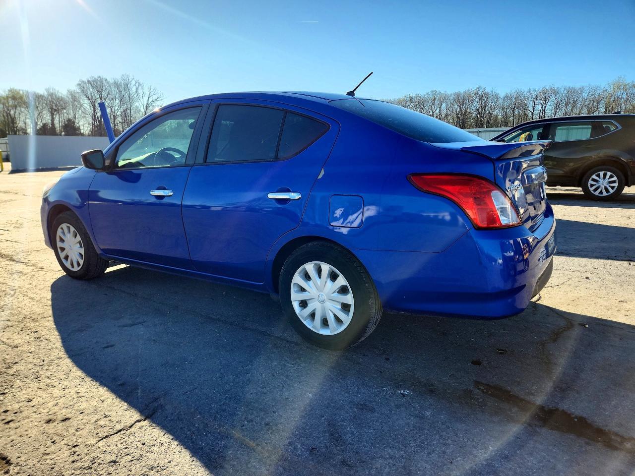 2016 NISSAN VERSA