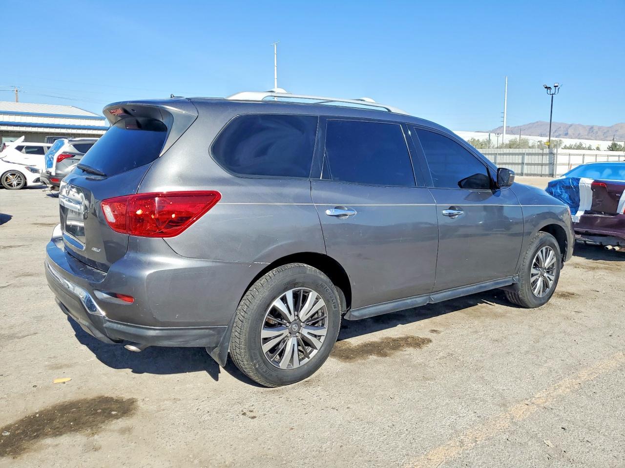 2018 NISSAN PATHFINDER