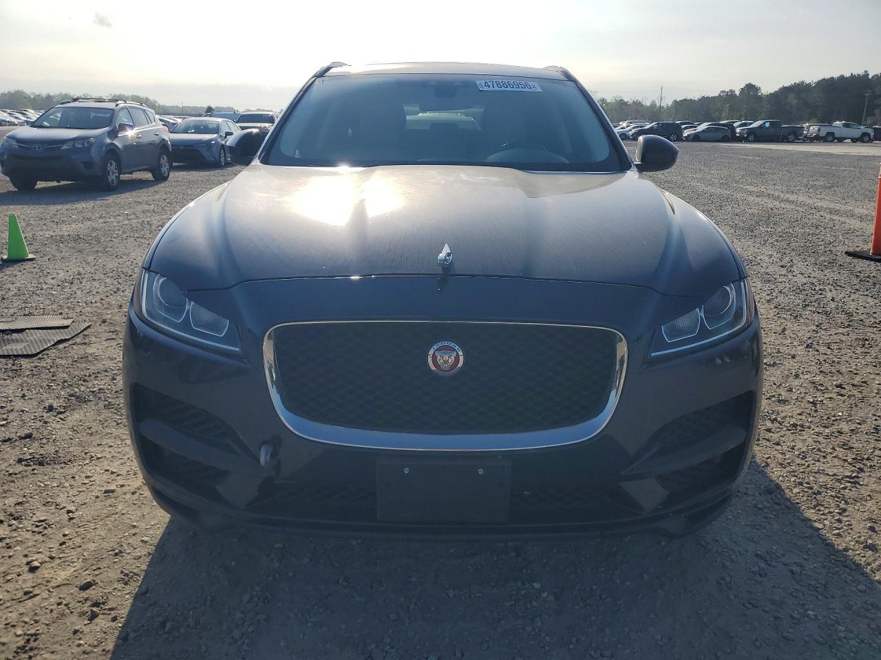 2017 JAGUAR F-Pace
