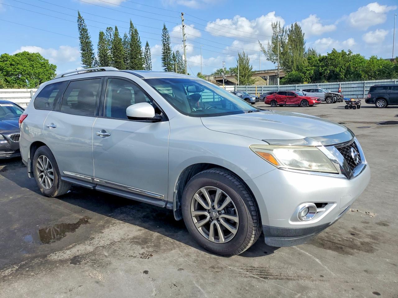 2014 NISSAN PATHFINDER