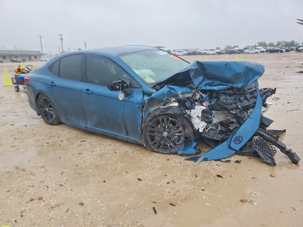 2026 TOYOTA CAMRY