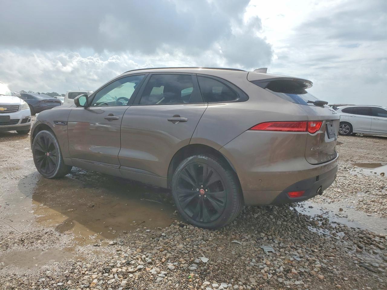 2017 JAGUAR F-Pace