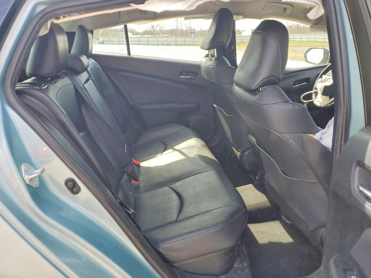 2017 TOYOTA PRIUS