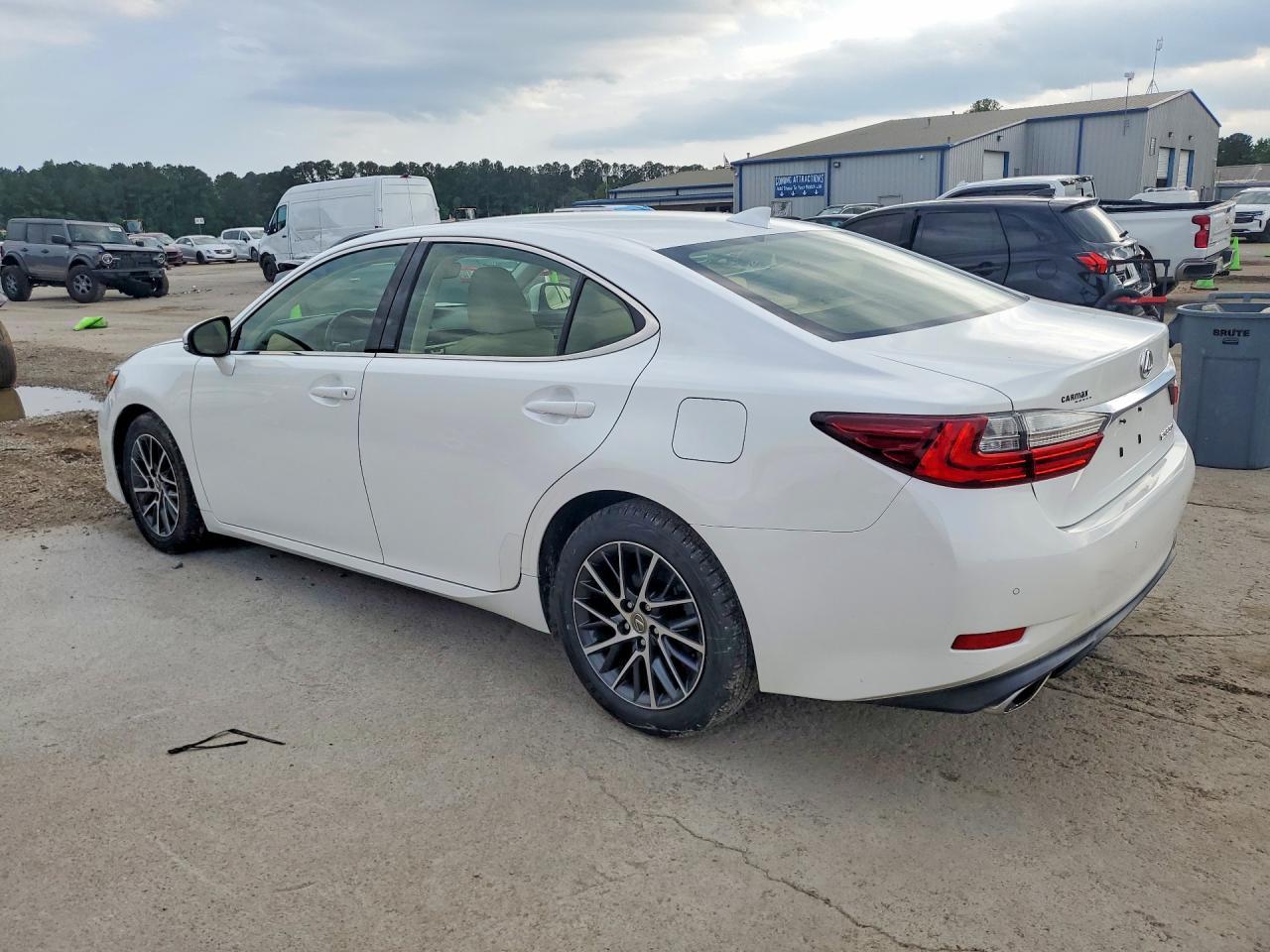 2017 LEXUS ES 350
