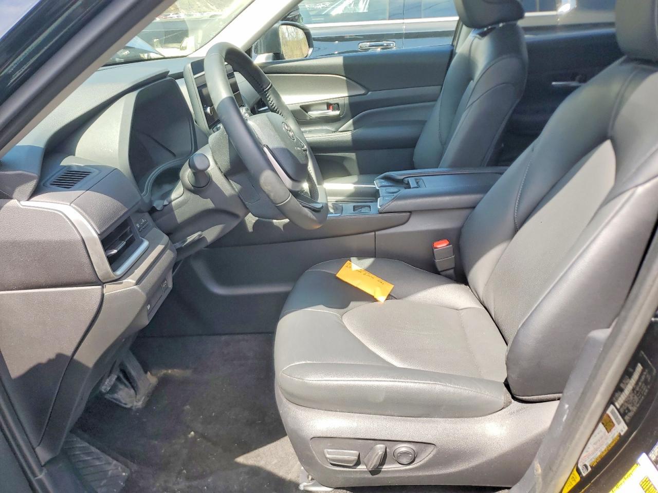 2025 TOYOTA HIGHLANDER