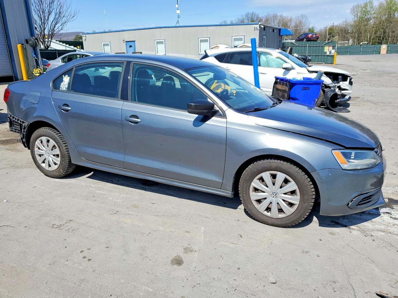 2013 VOLKSWAGEN JETTA