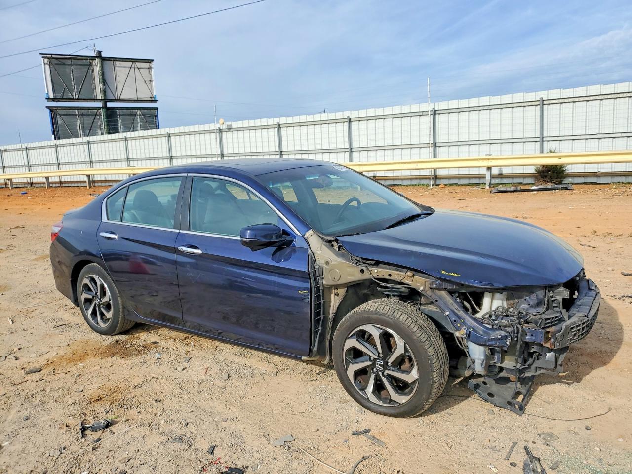 2017 HONDA ACCORD