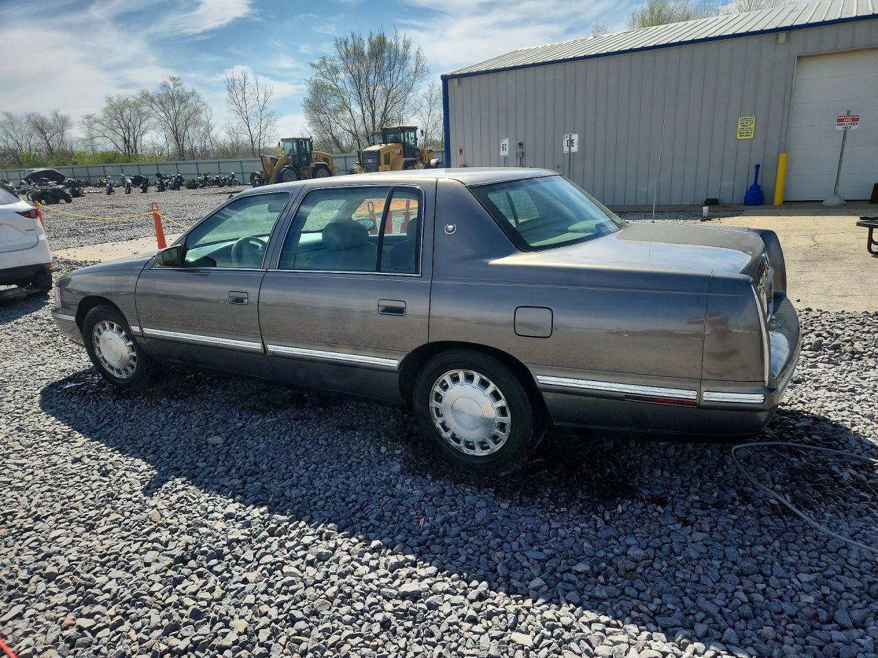 1999 CADILLAC Deville