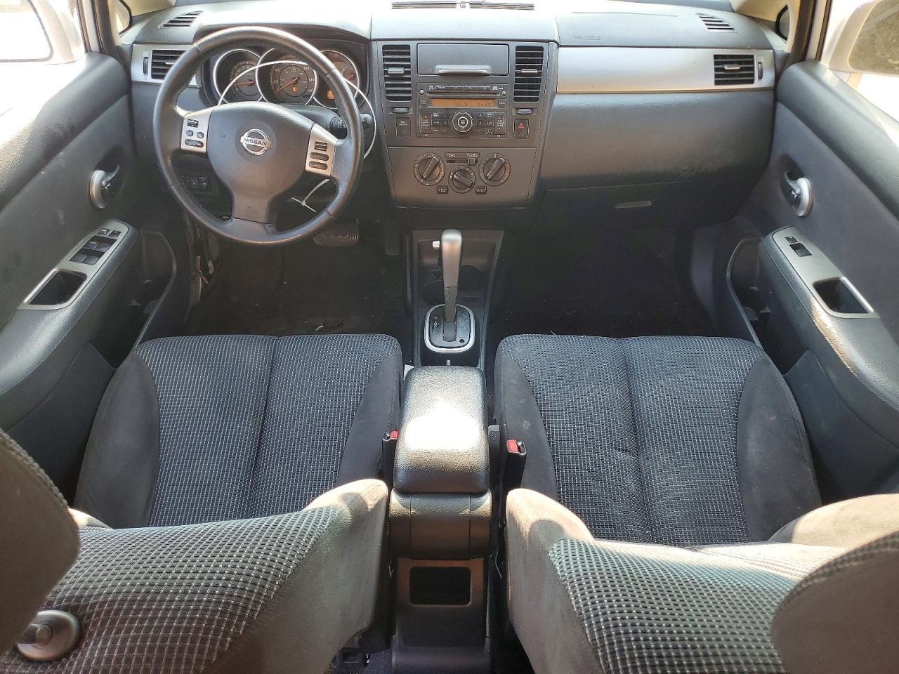 2011 NISSAN VERSA