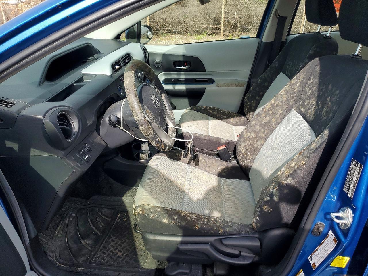 2012 TOYOTA Prius c