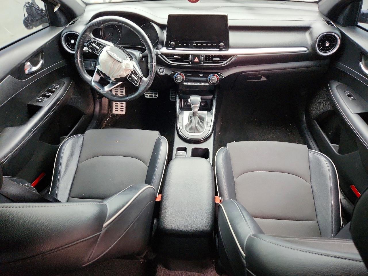 2022 KIA FORTE