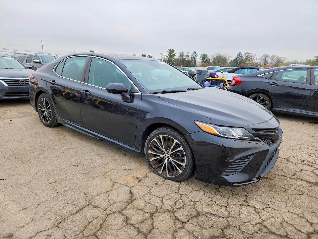 2019 TOYOTA CAMRY