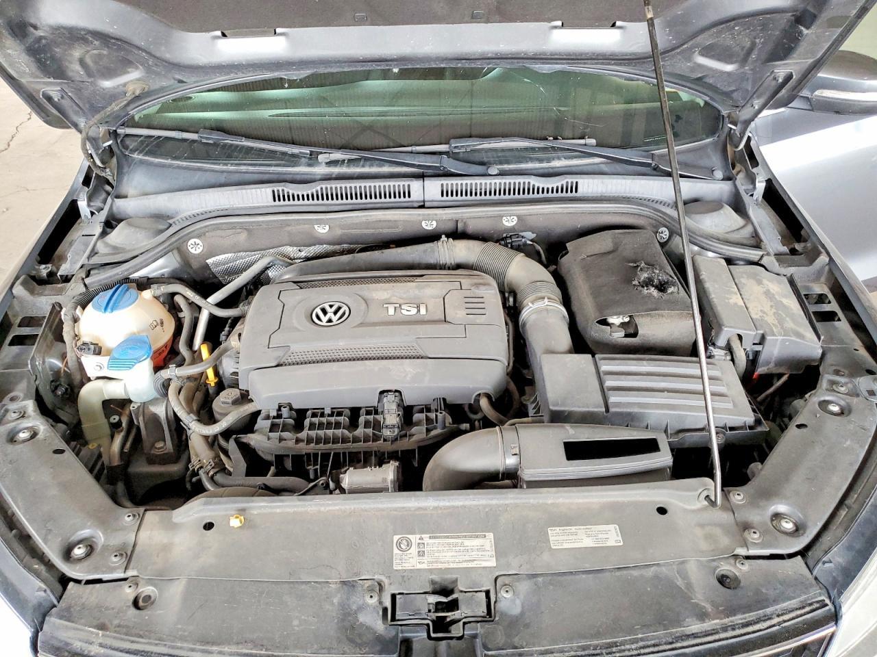 2015 VOLKSWAGEN JETTA