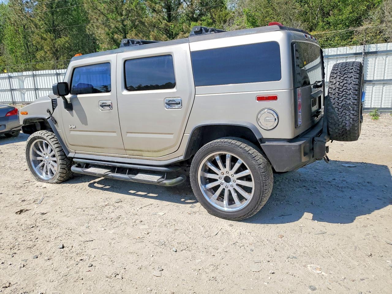 2005 HUMMER H2