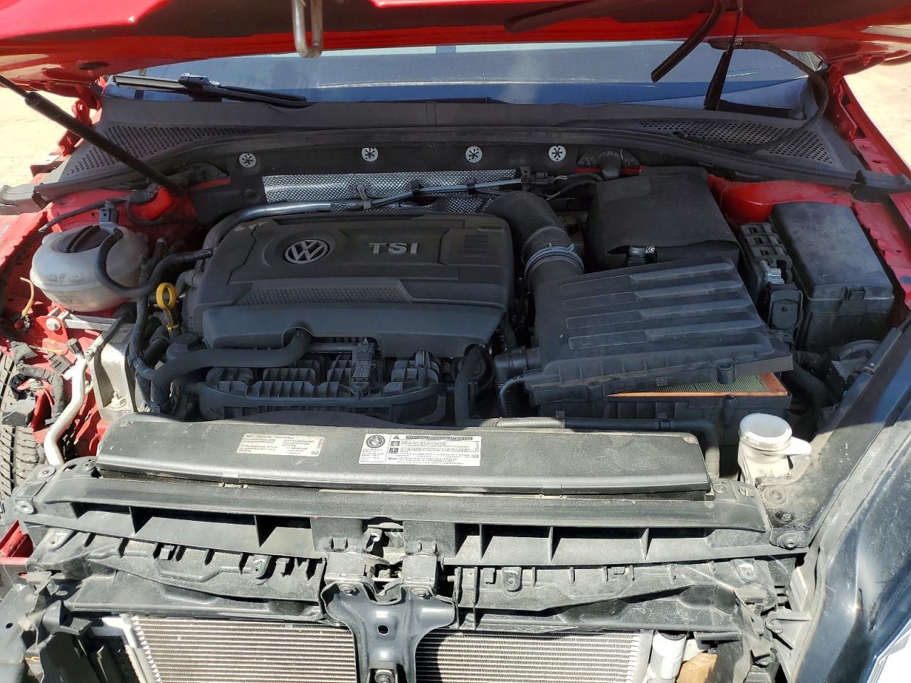 2016 VOLKSWAGEN GOLF